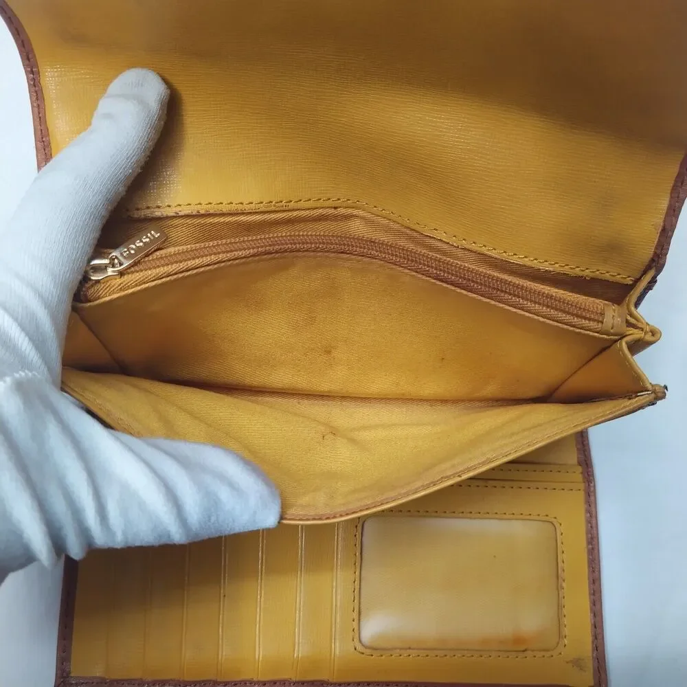 Fossil Brown Leather Credit Card ID Window Trifold Wallet